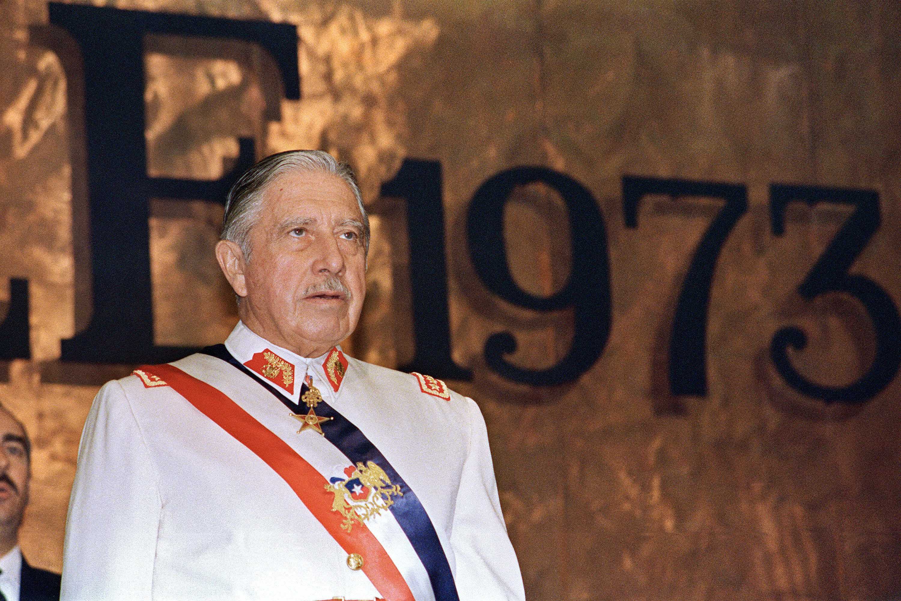 Аугусто пиночет — биография диктатора | исторический документ