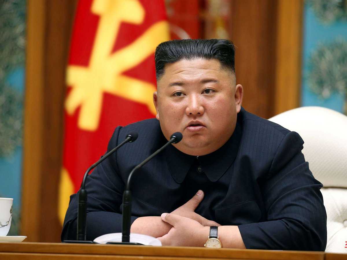 Ким Чен Ир 1941 или 1942-2011 – северокорейский государственный, политический, партийный и военный деятель, Великий руководитель КНДР, Генеральный